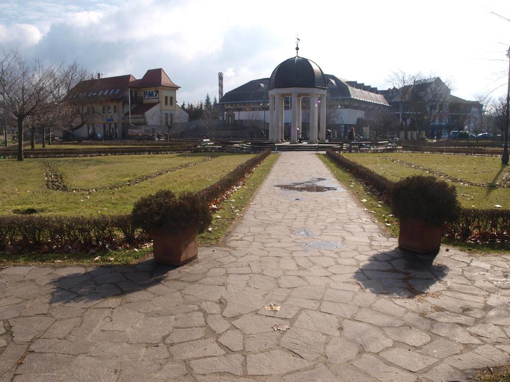 Evi Apartman Eğri Dış mekan fotoğraf